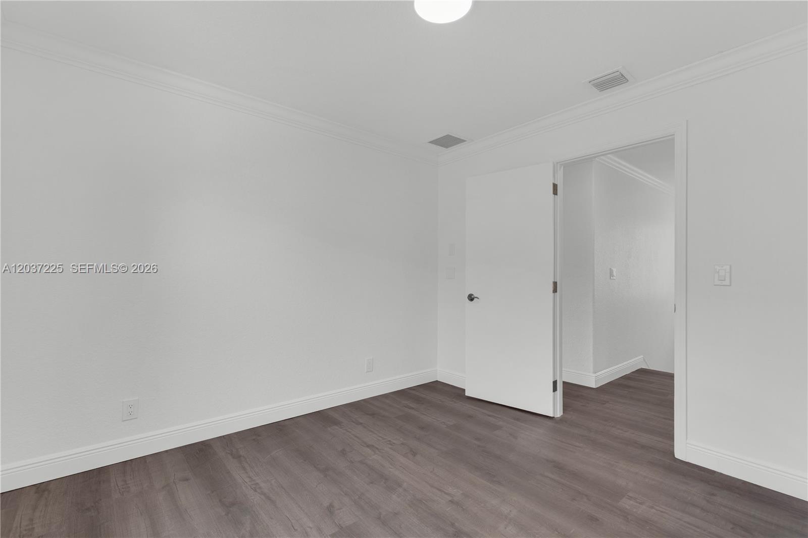 4331 Lake Tahoe Cir