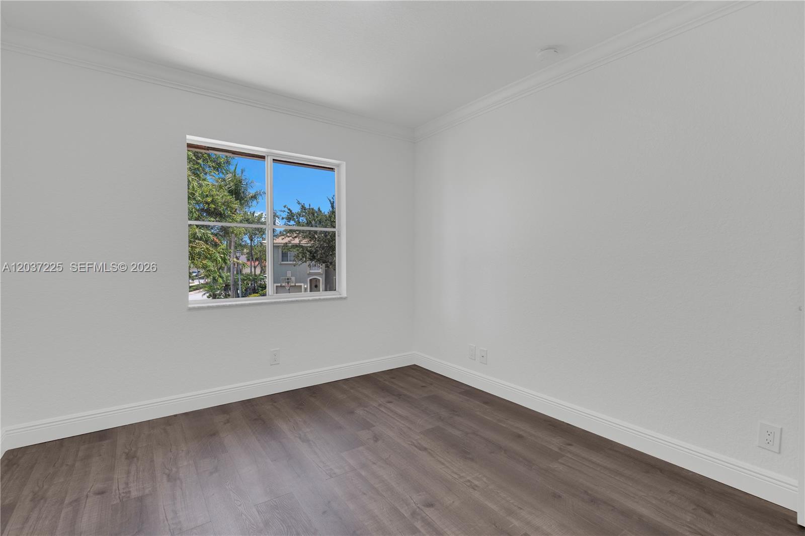4331 Lake Tahoe Cir