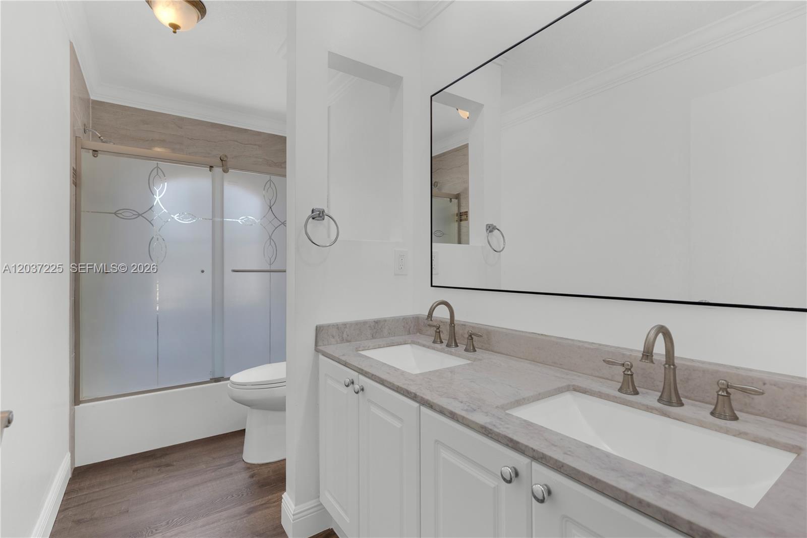 4331 Lake Tahoe Cir
