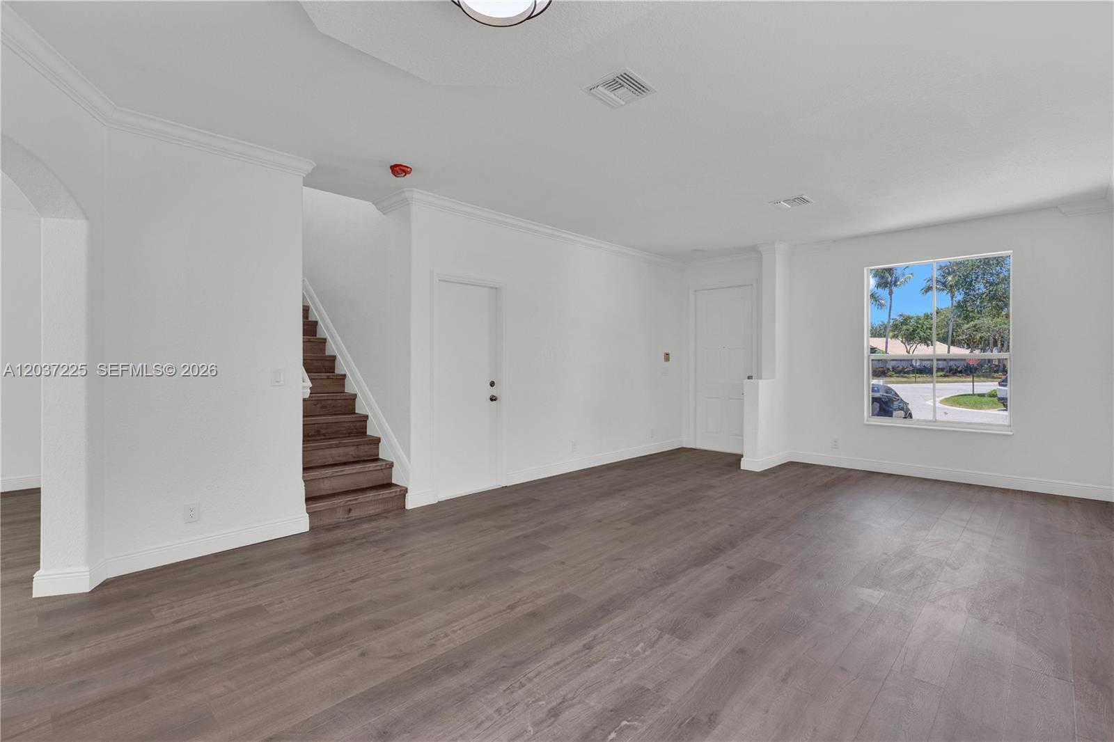 4331 Lake Tahoe Cir