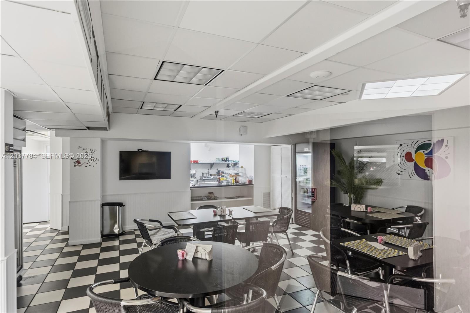 20191 E Country Club Dr # 803