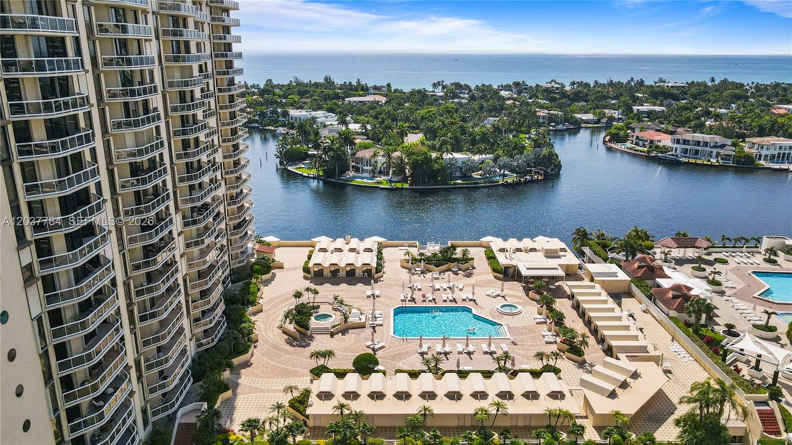 20191 E Country Club Dr # 803