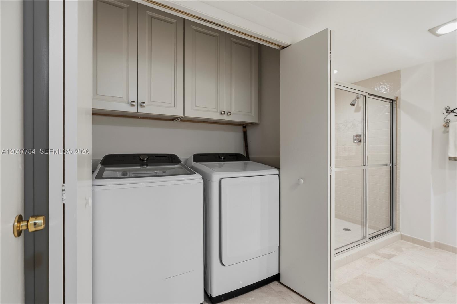 20191 E Country Club Dr # 803