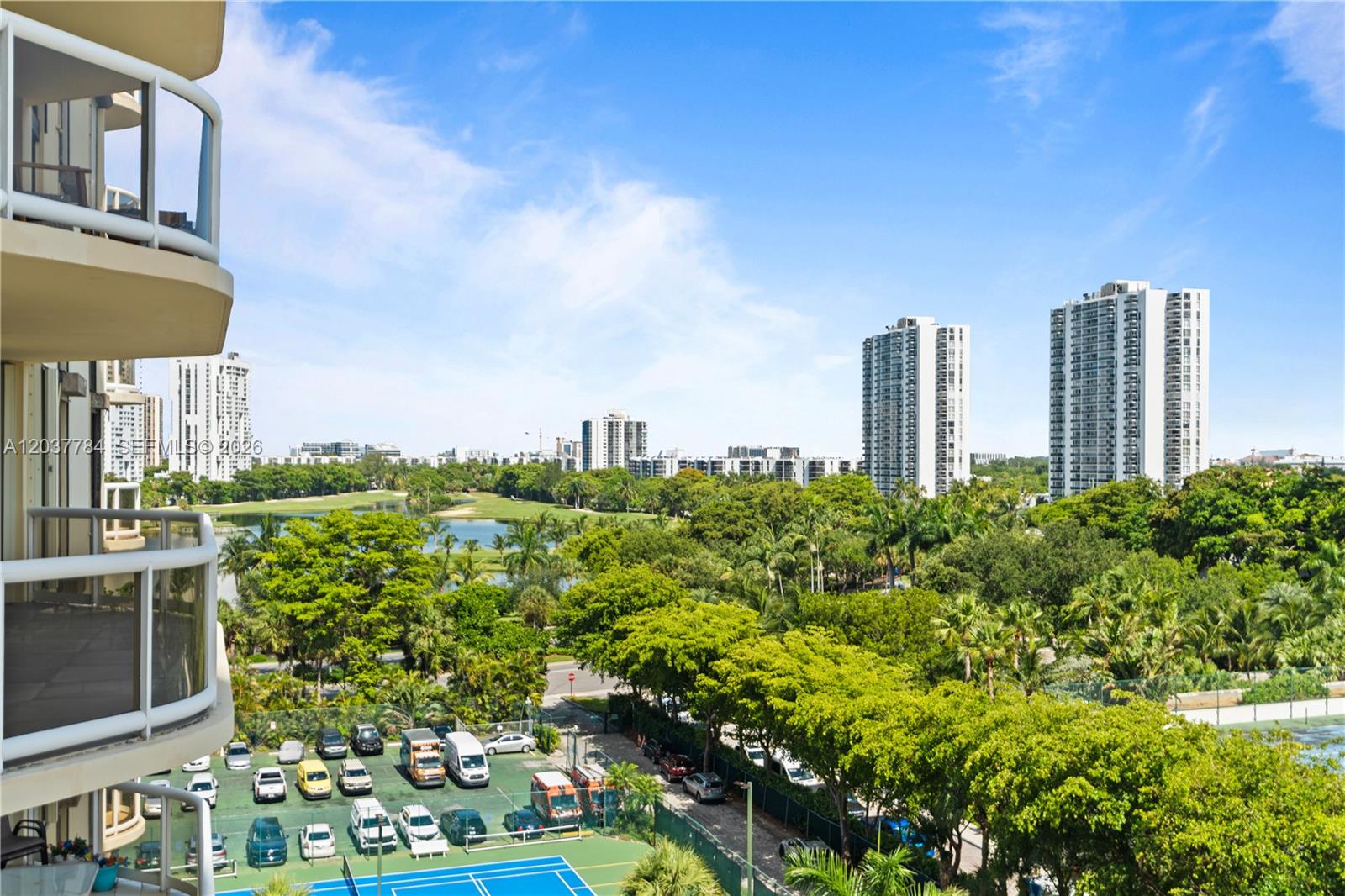 20191 E Country Club Dr # 803