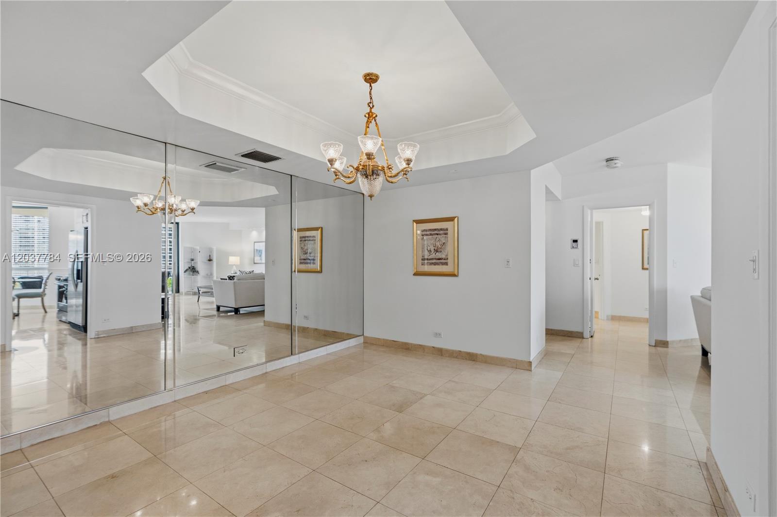 20191 E Country Club Dr # 803