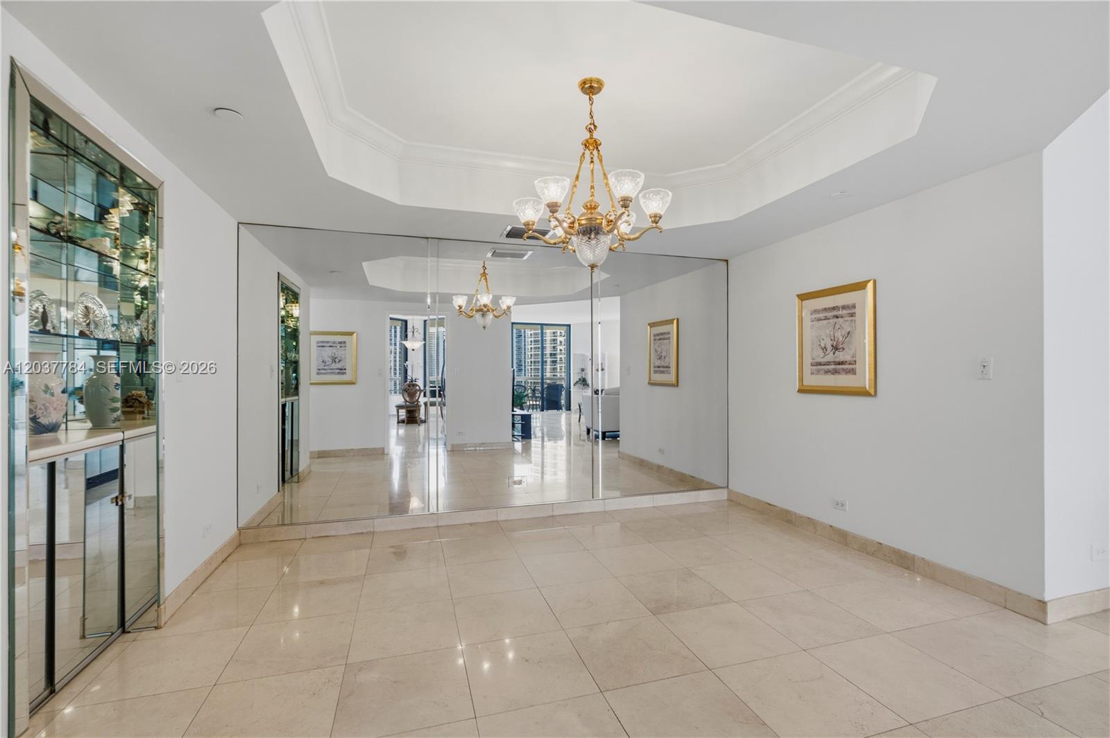 20191 E Country Club Dr # 803