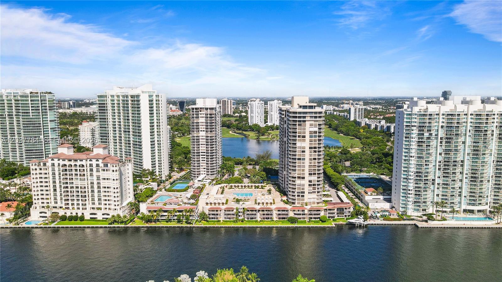 20191 E Country Club Dr # 803