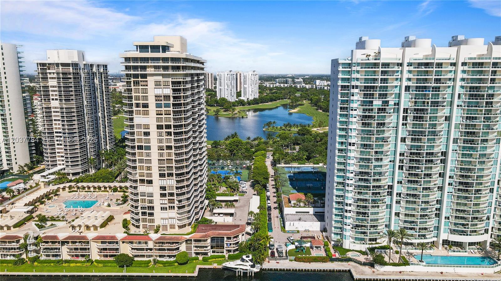 20191 E Country Club Dr # 803