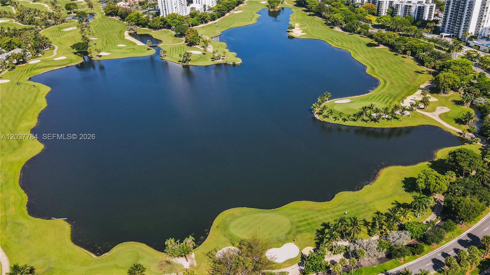 20191 E Country Club Dr # 803
