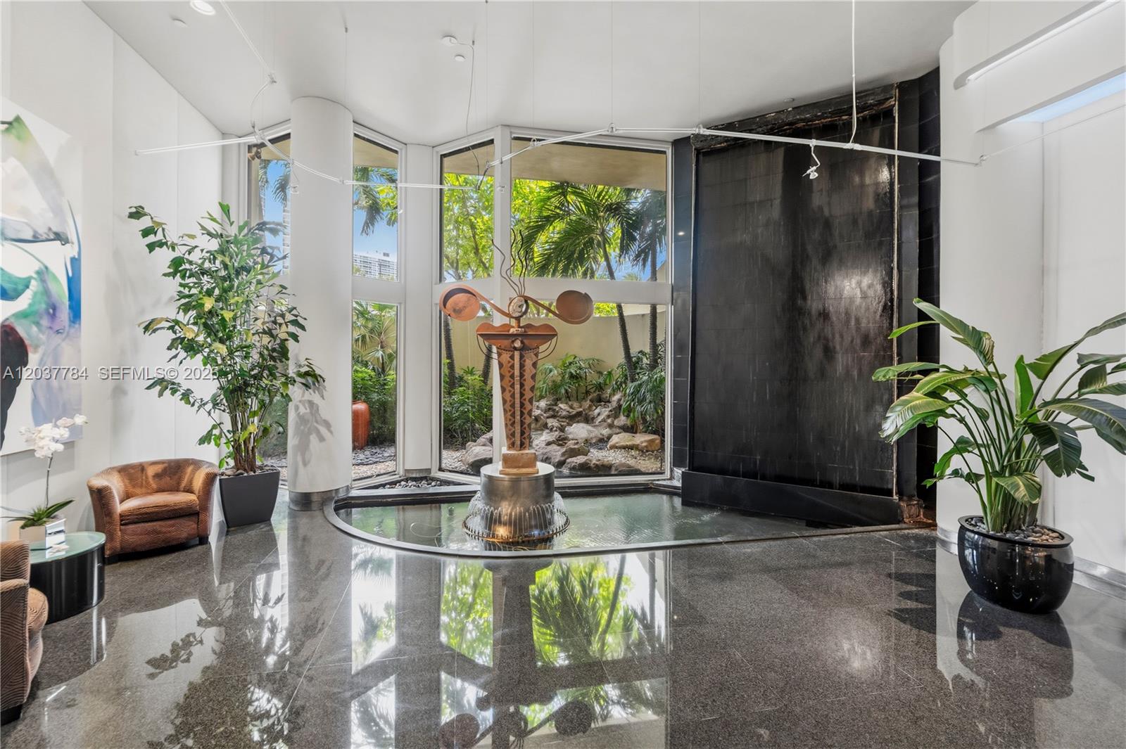 20191 E Country Club Dr # 803