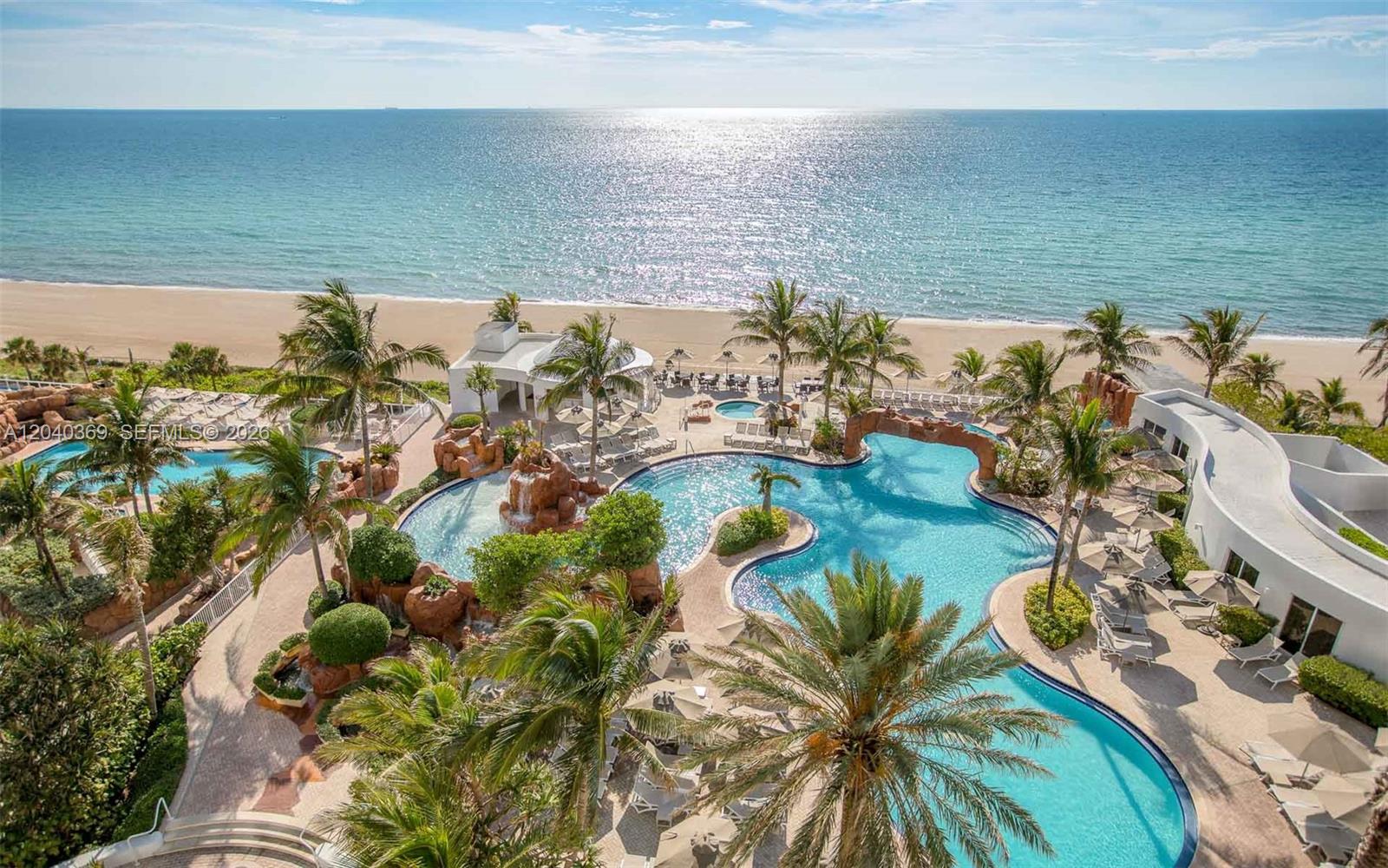 18001 Collins Ave # 1008