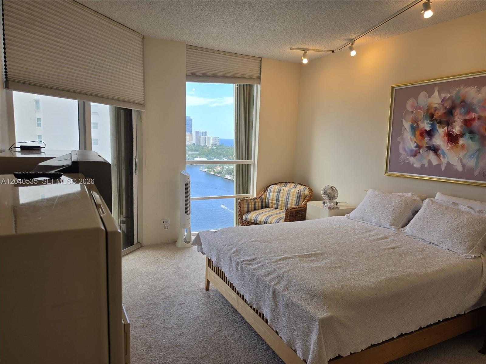20191 E Country Club Dr # 1805