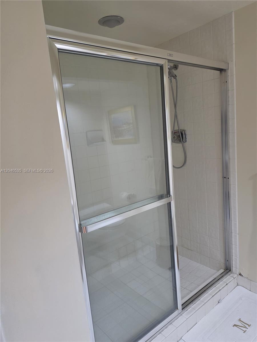 20191 E Country Club Dr # 1805