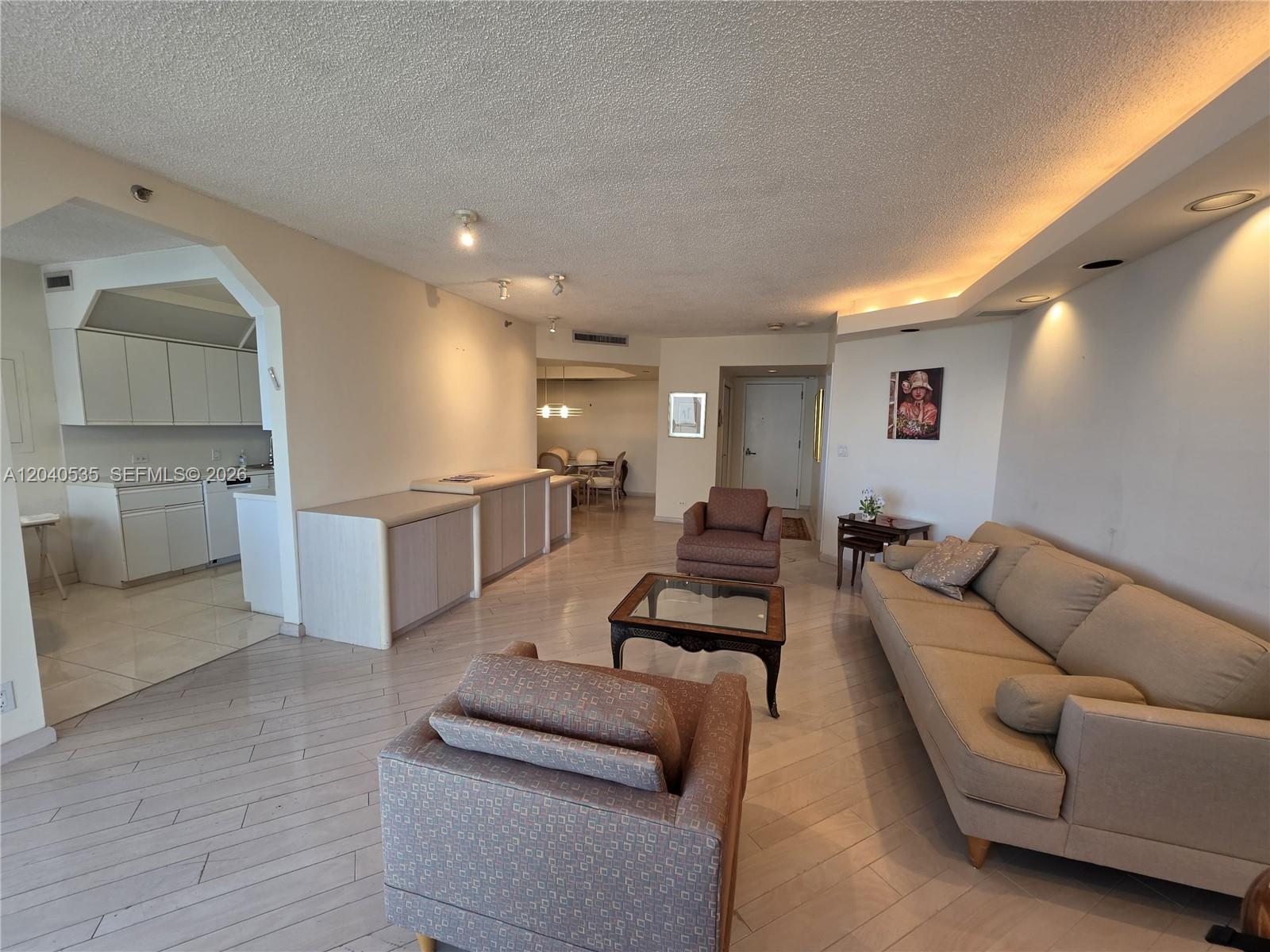20191 E Country Club Dr # 1805