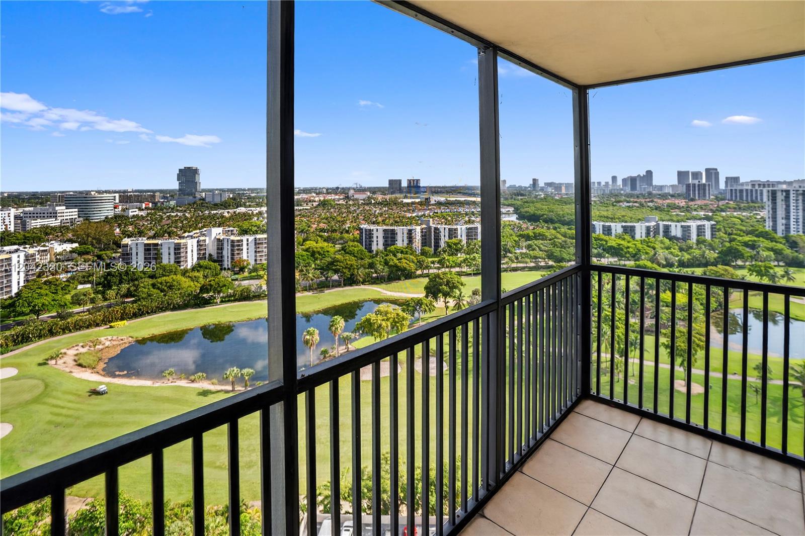 20301 W Country Club Dr # 2122