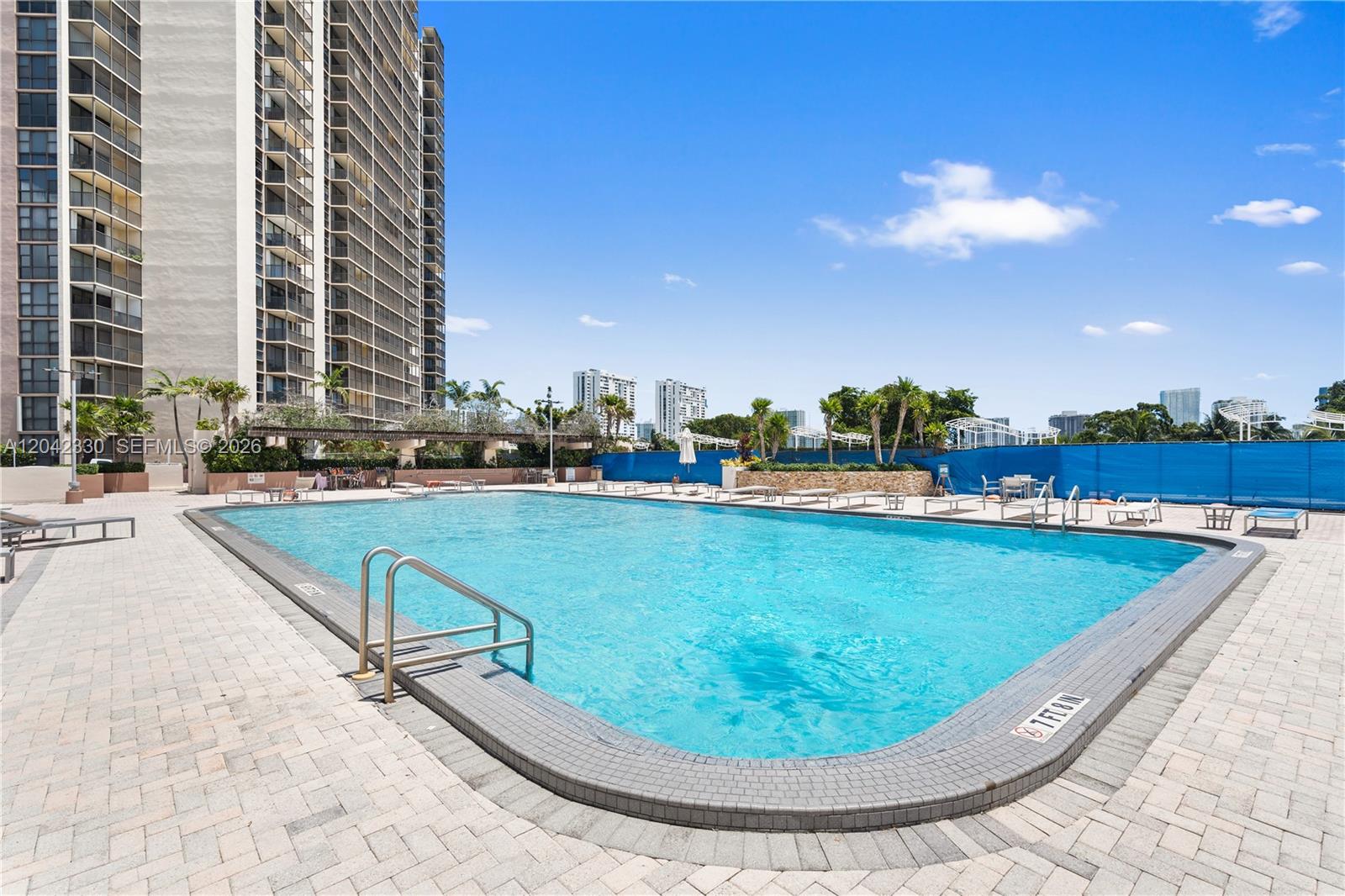 20301 W Country Club Dr # 2122