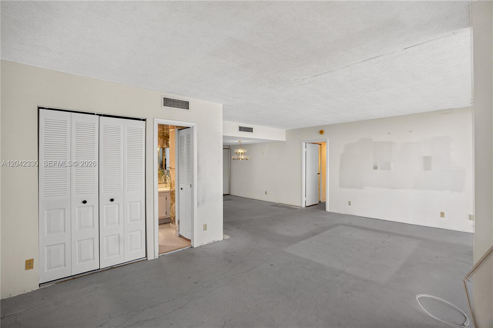 20301 W Country Club Dr # 2122