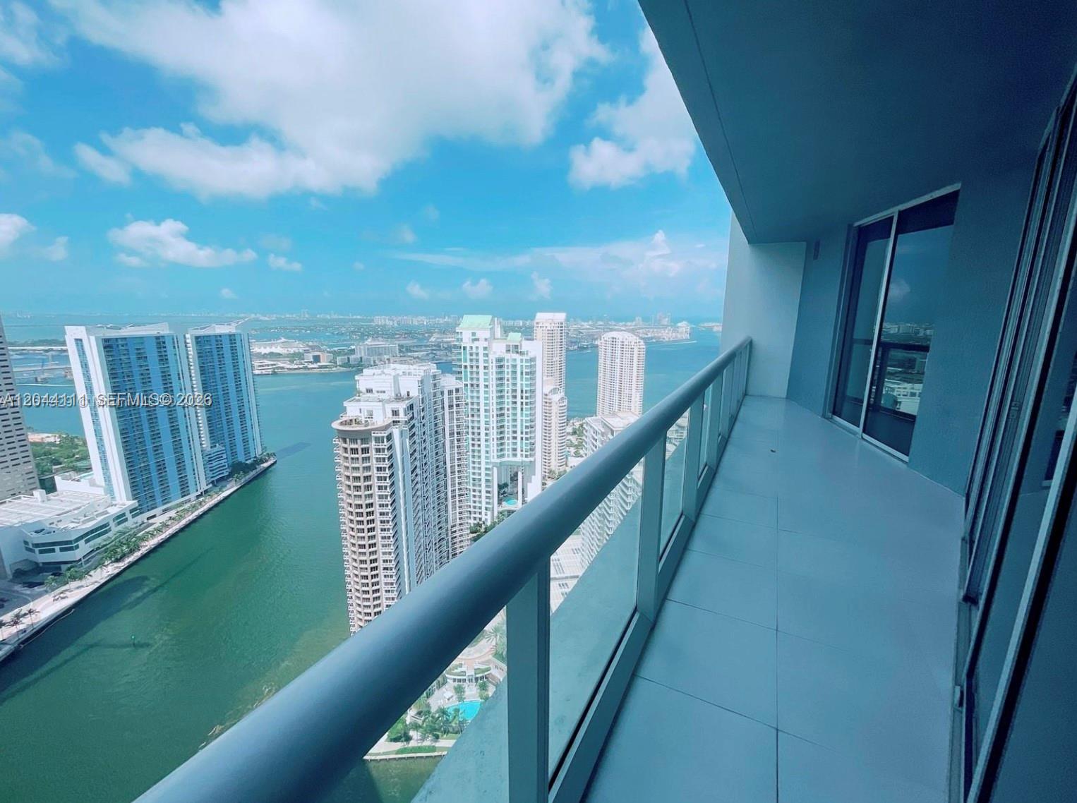 495 Brickell Ave # 4804