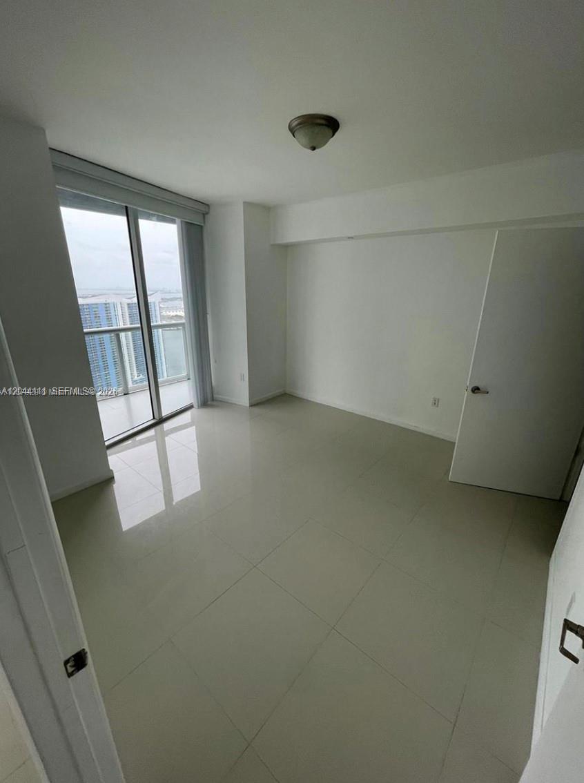 495 Brickell Ave # 4804