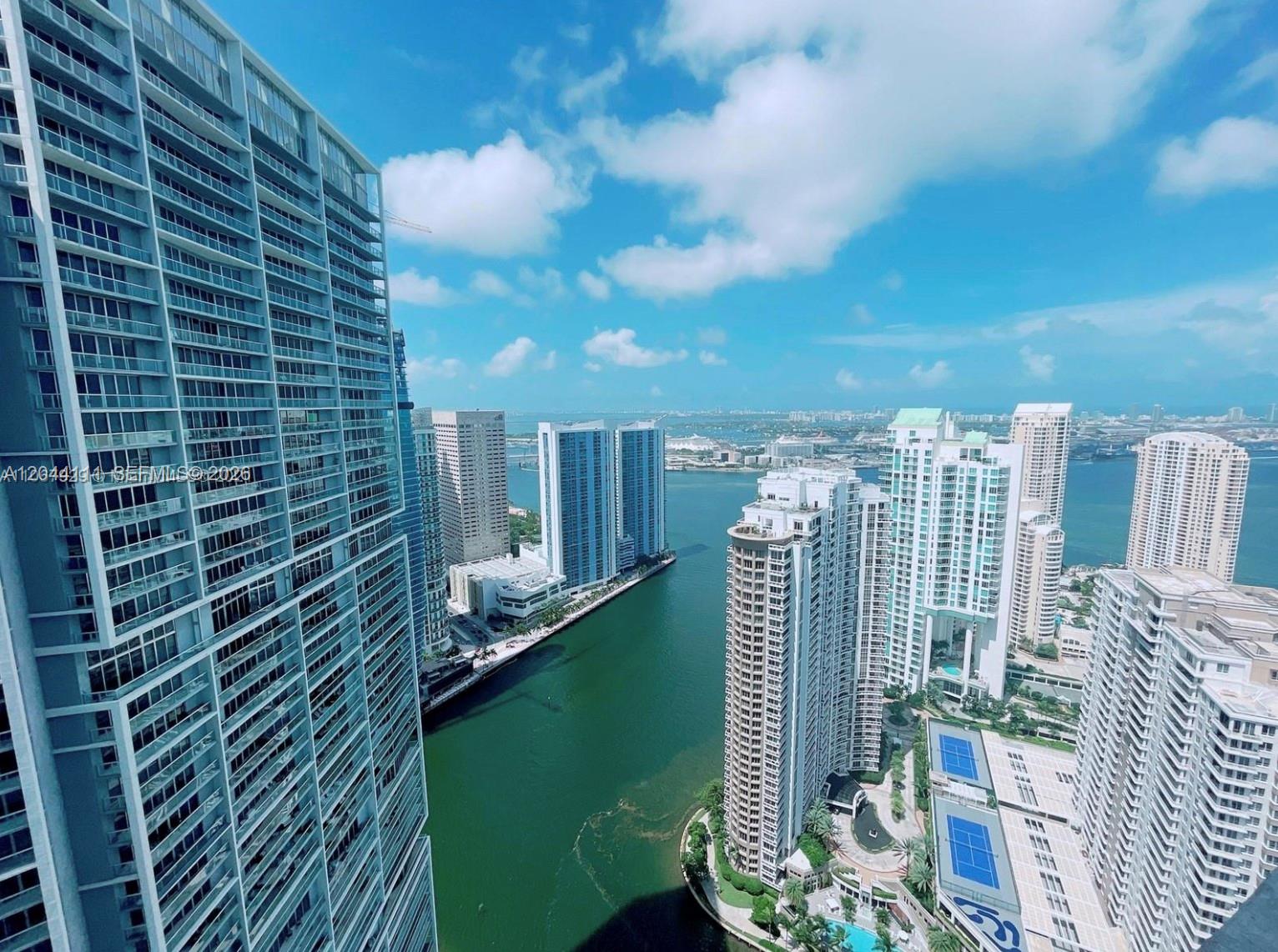 495 Brickell Ave # 4804