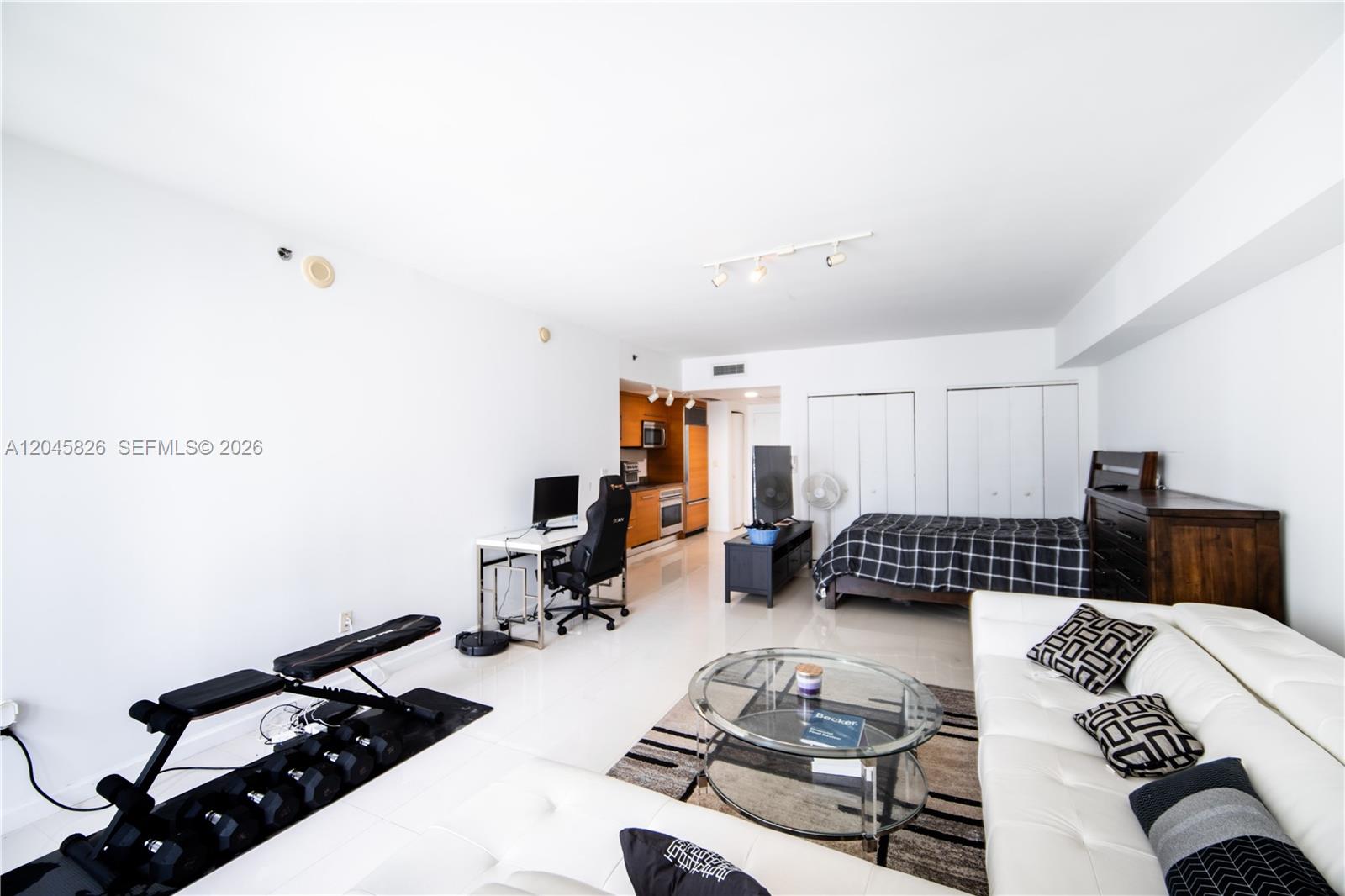 475 Brickell Ave # 2010