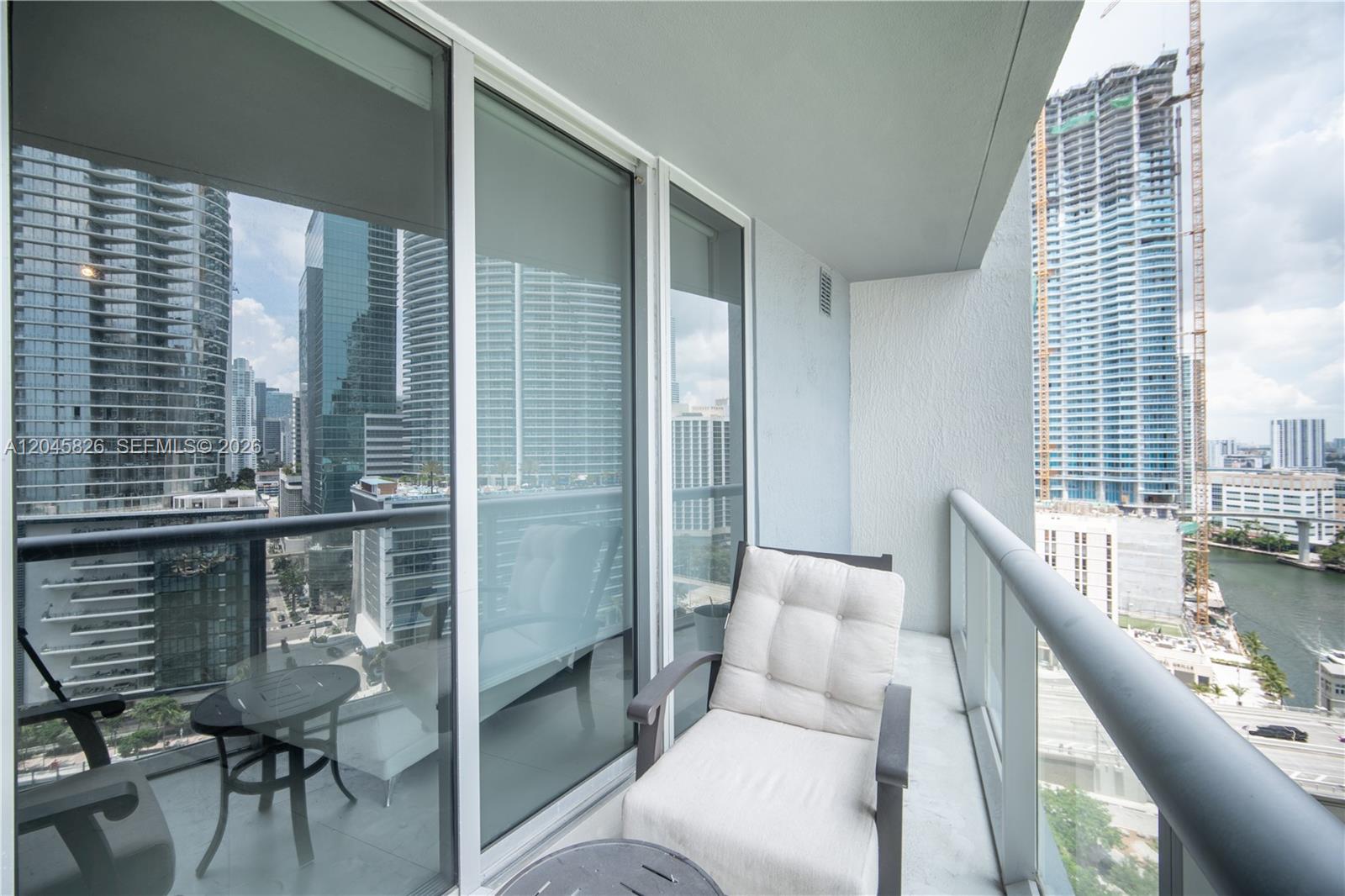 475 Brickell Ave # 2010