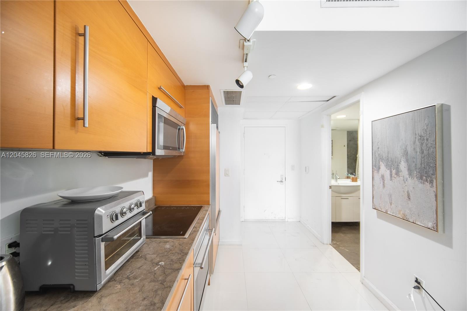 475 Brickell Ave # 2010
