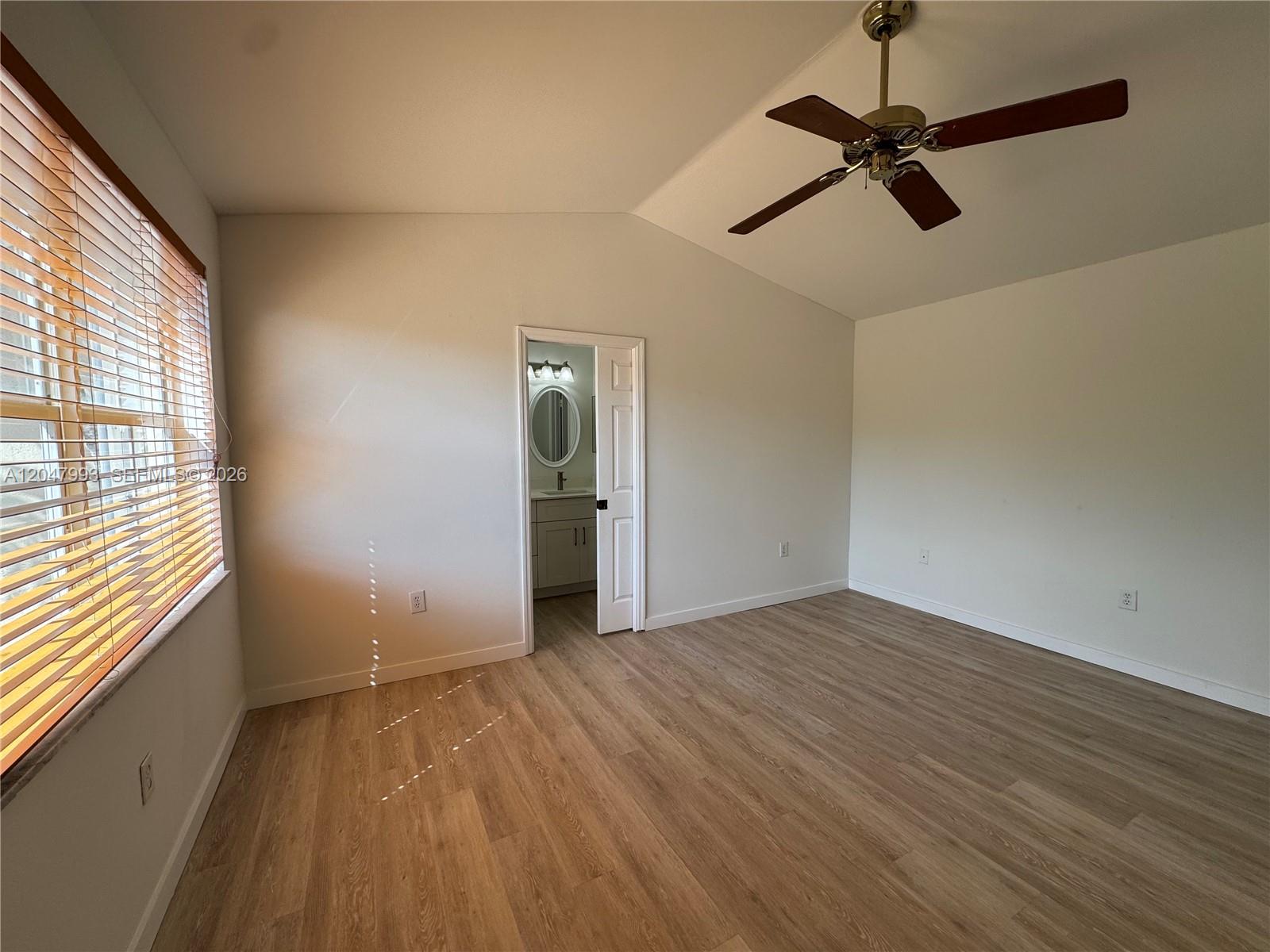 1595 Seagrape Way Unit: -
