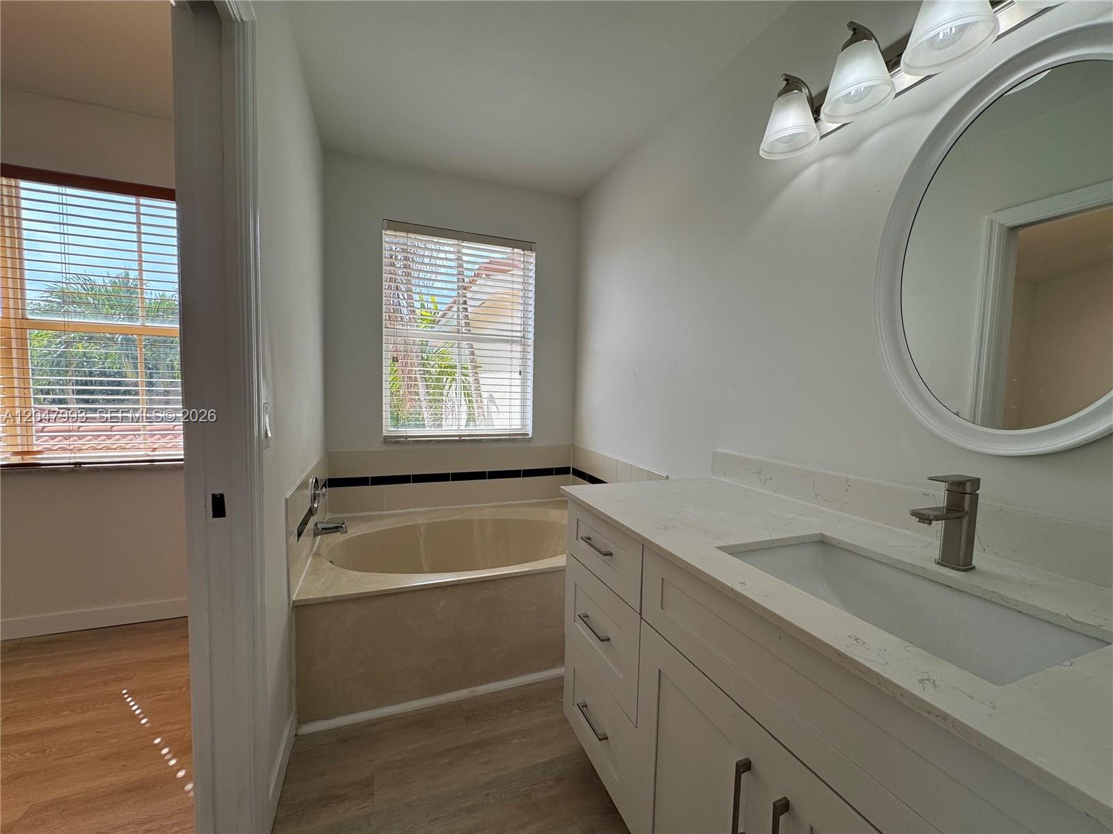 1595 Seagrape Way Unit: -