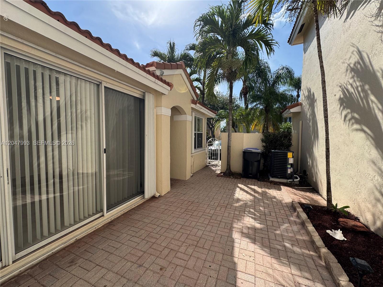 1595 Seagrape Way Unit: -