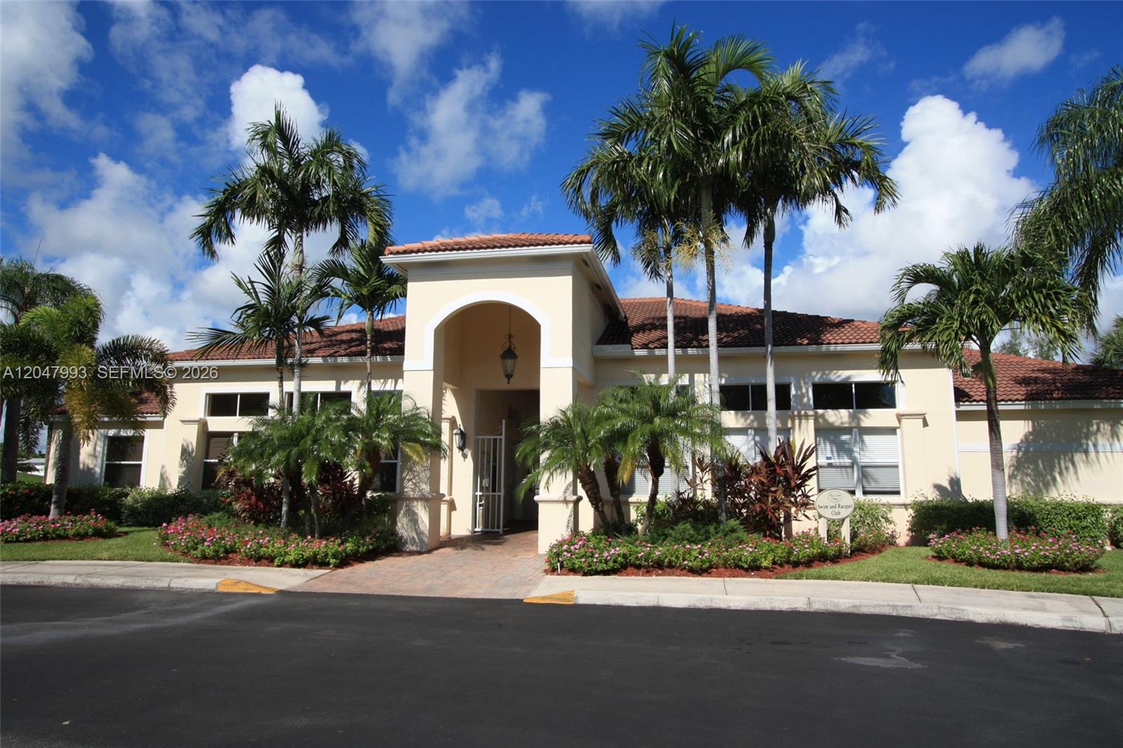 1595 Seagrape Way Unit: -