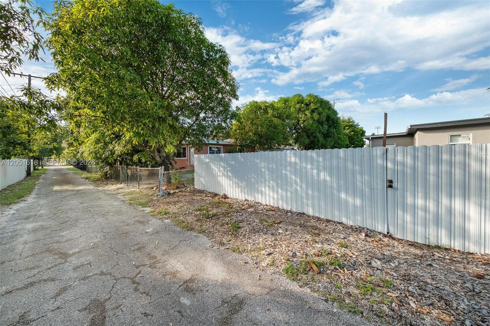 740 135 St