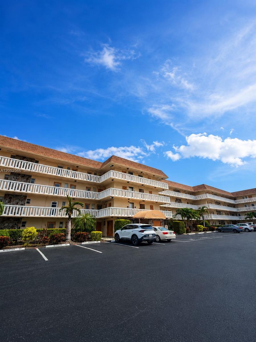 1889 S Ocean Dr # 406