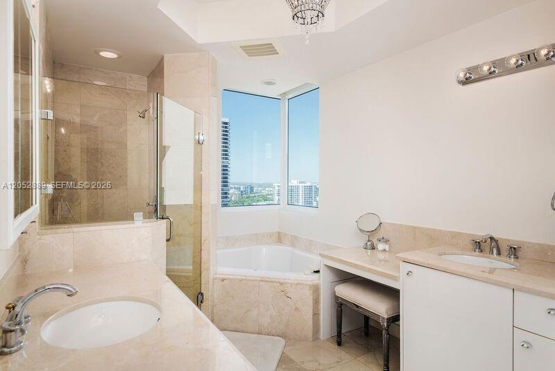 19400 Turnberry Way Unit: PH221