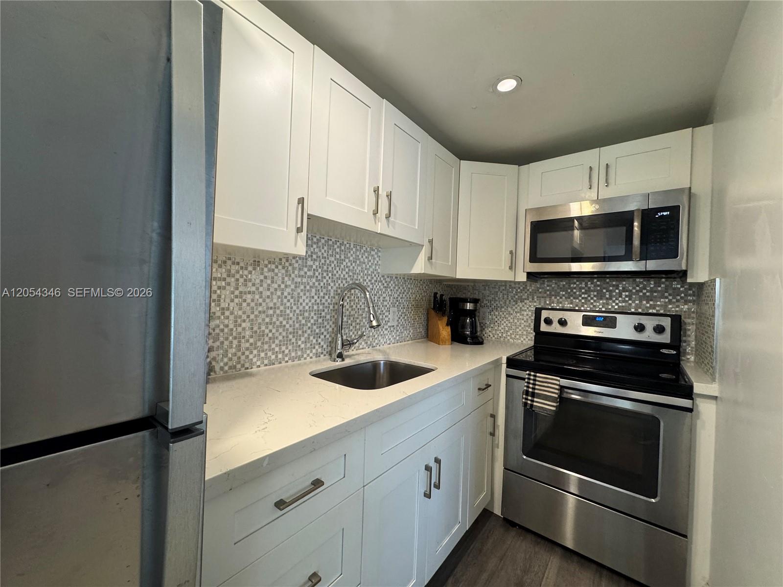 1525 Pennsylvania Ave # 19