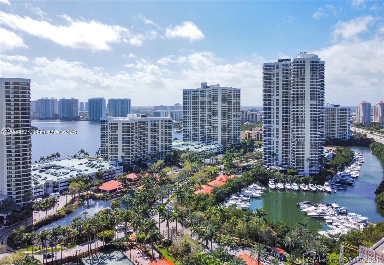 3600 Mystic Pointe Dr # 1207