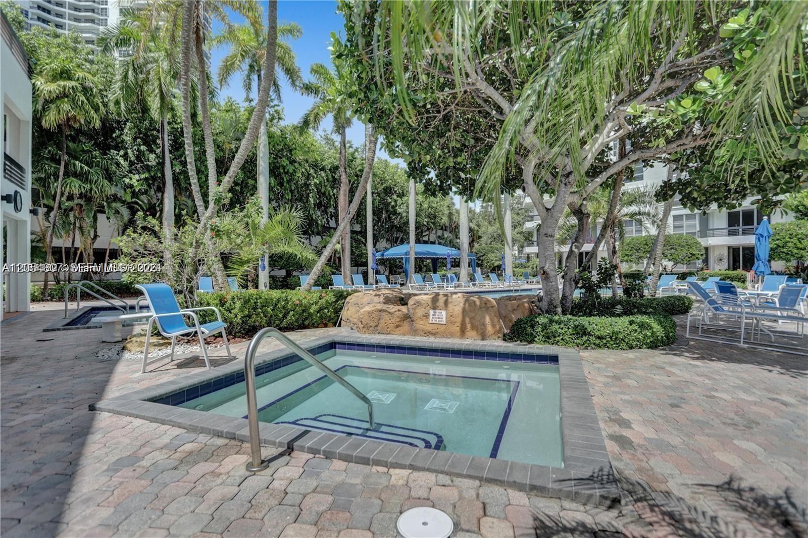3600 Mystic Pointe Dr # 1207