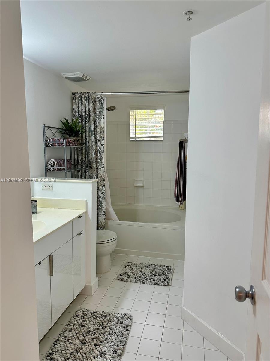 17100 N Bay Rd # 1209