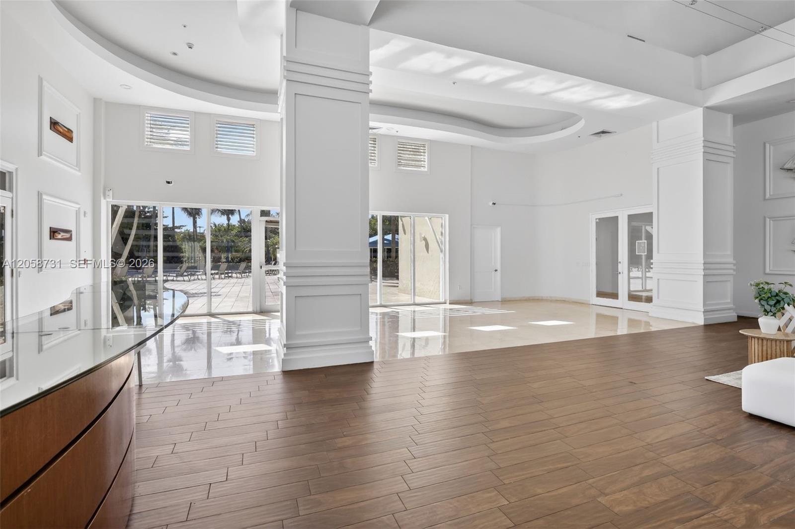 3330 NE 190th St Unit: UPH14