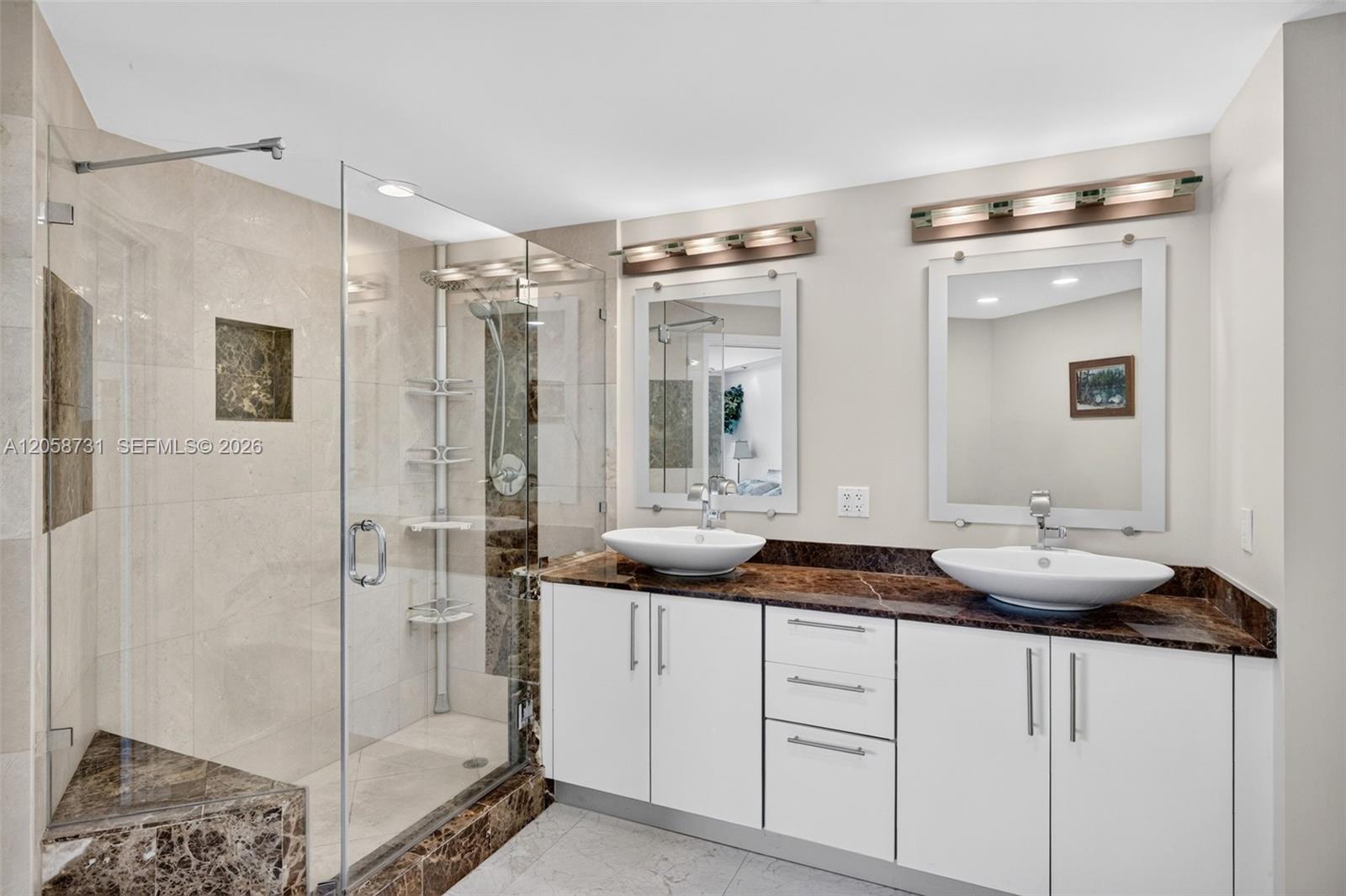 3330 NE 190th St Unit: UPH14