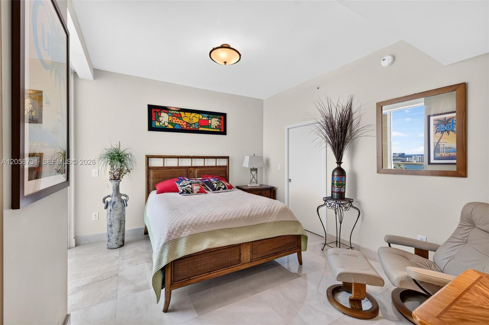 3330 NE 190th St Unit: UPH14