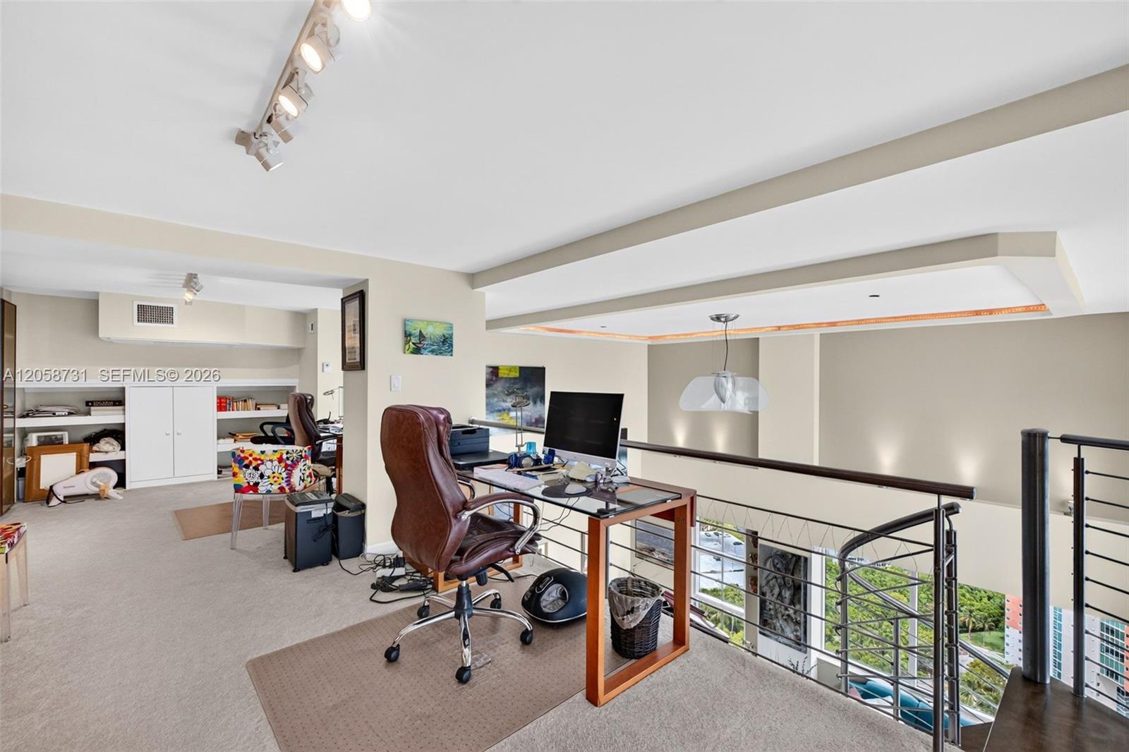 3330 NE 190th St Unit: UPH14