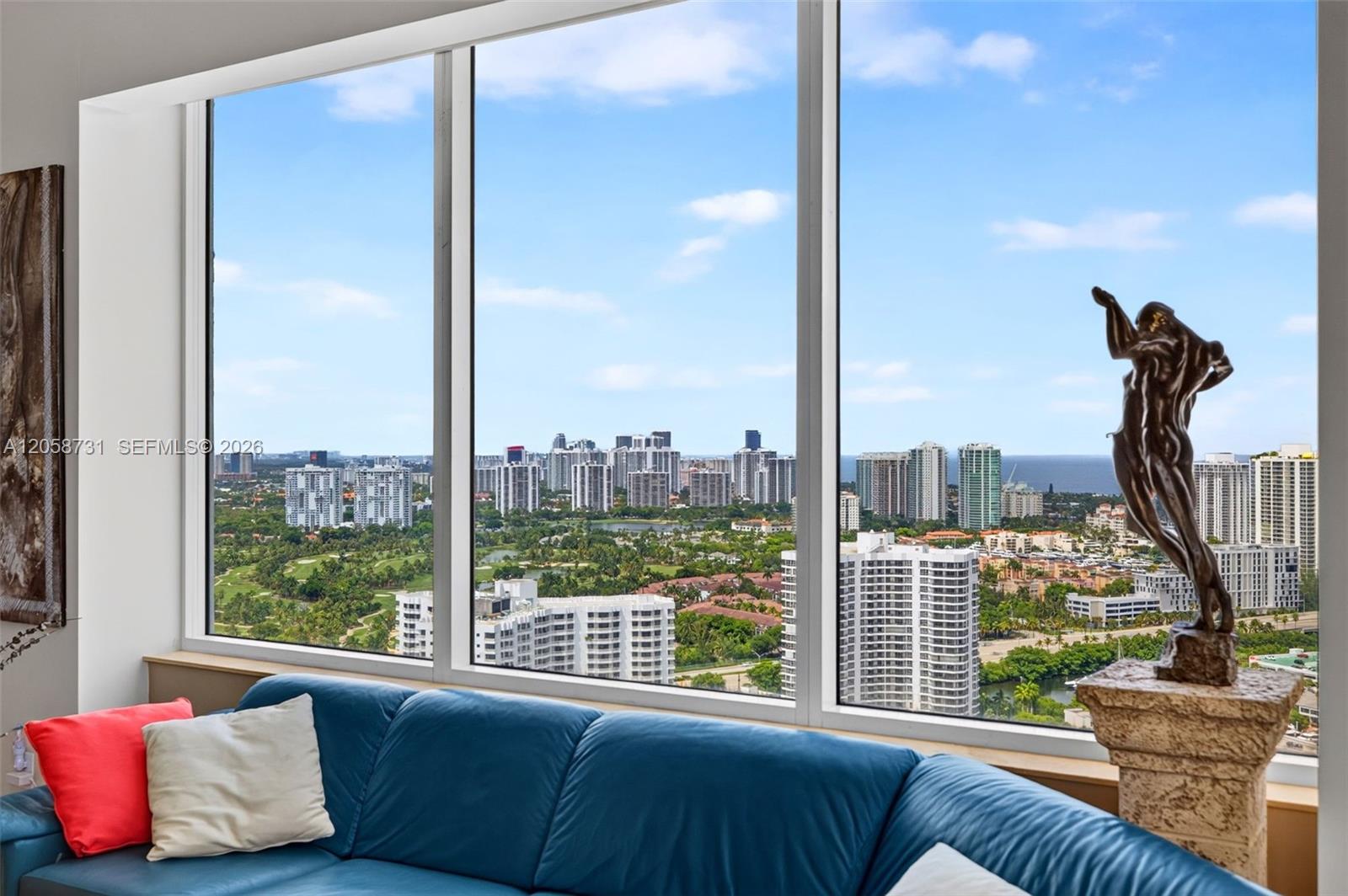 3330 NE 190th St Unit: UPH14