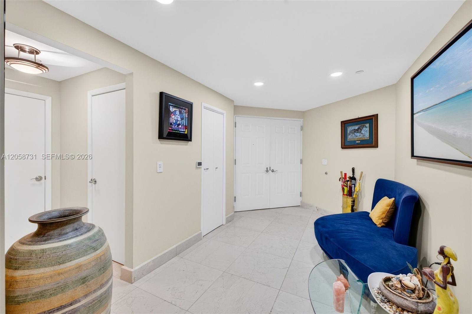 3330 NE 190th St Unit: UPH14