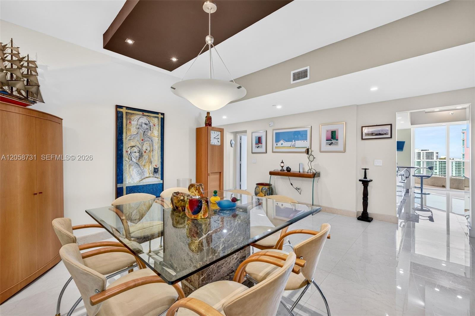 3330 NE 190th St Unit: UPH14
