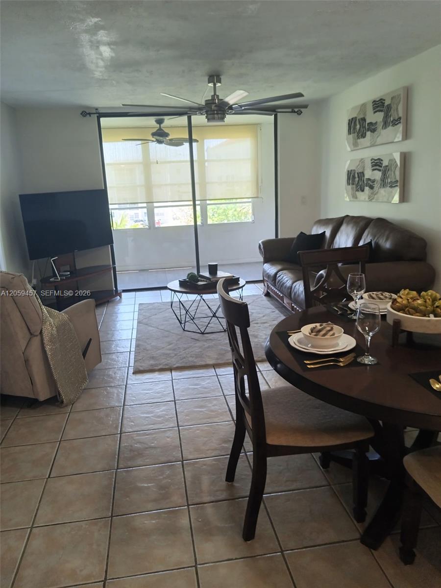 2821 Somerset Dr # 312