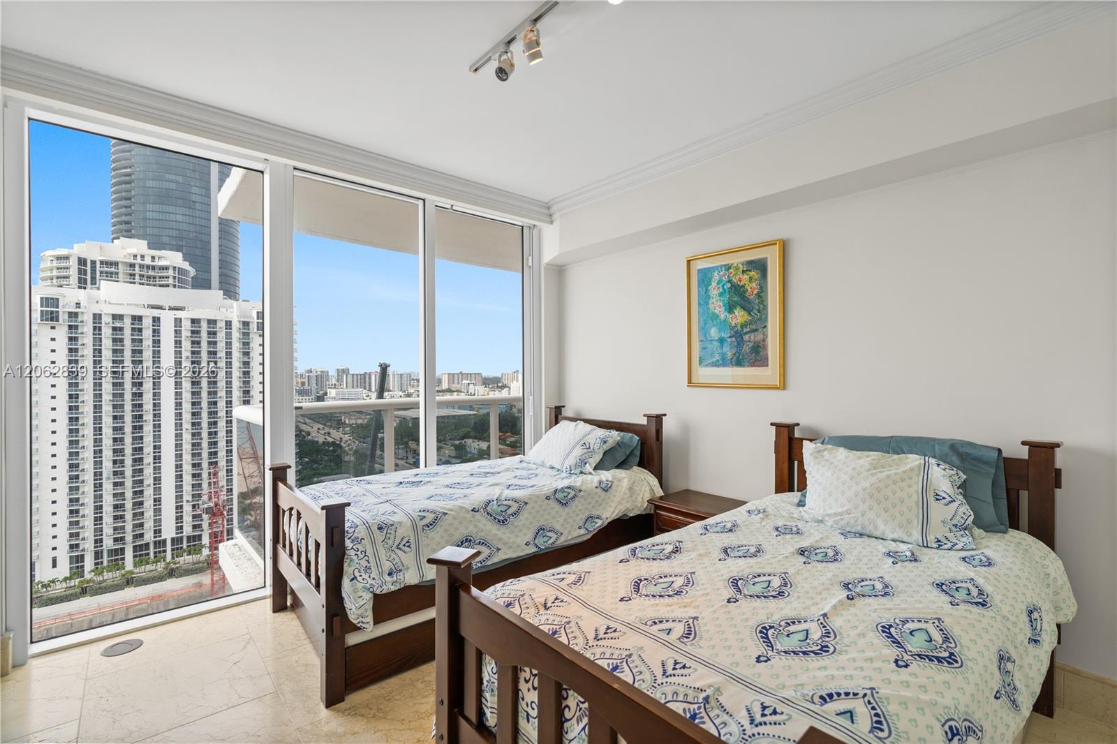 18911 Collins Ave # 2103