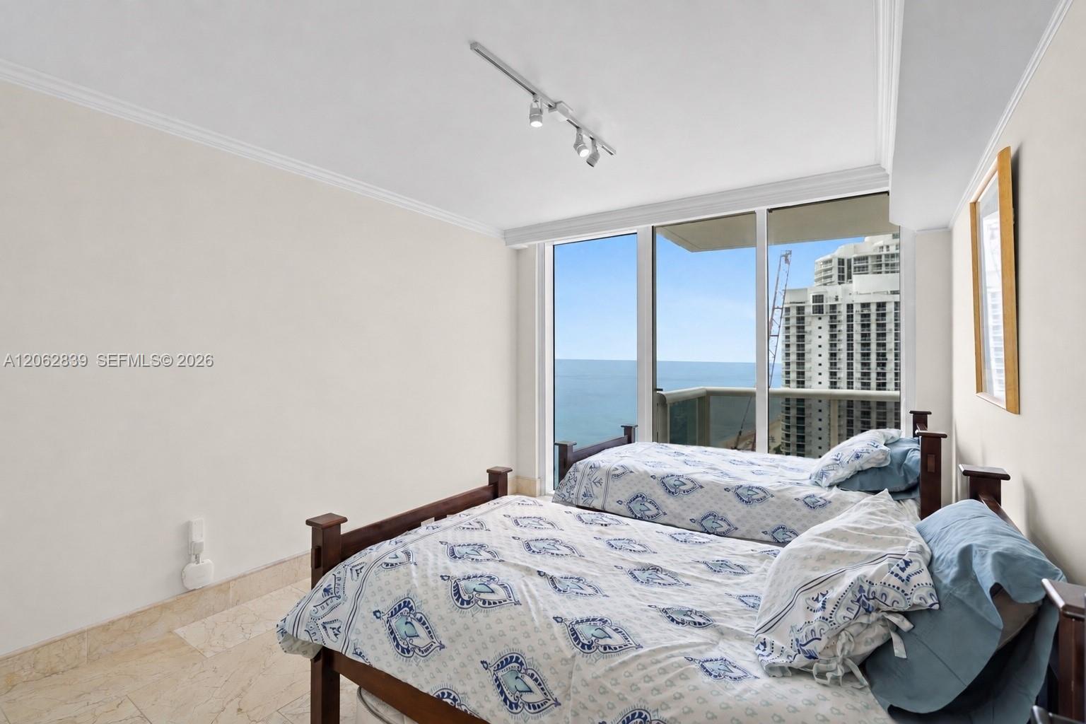 18911 Collins Ave # 2103