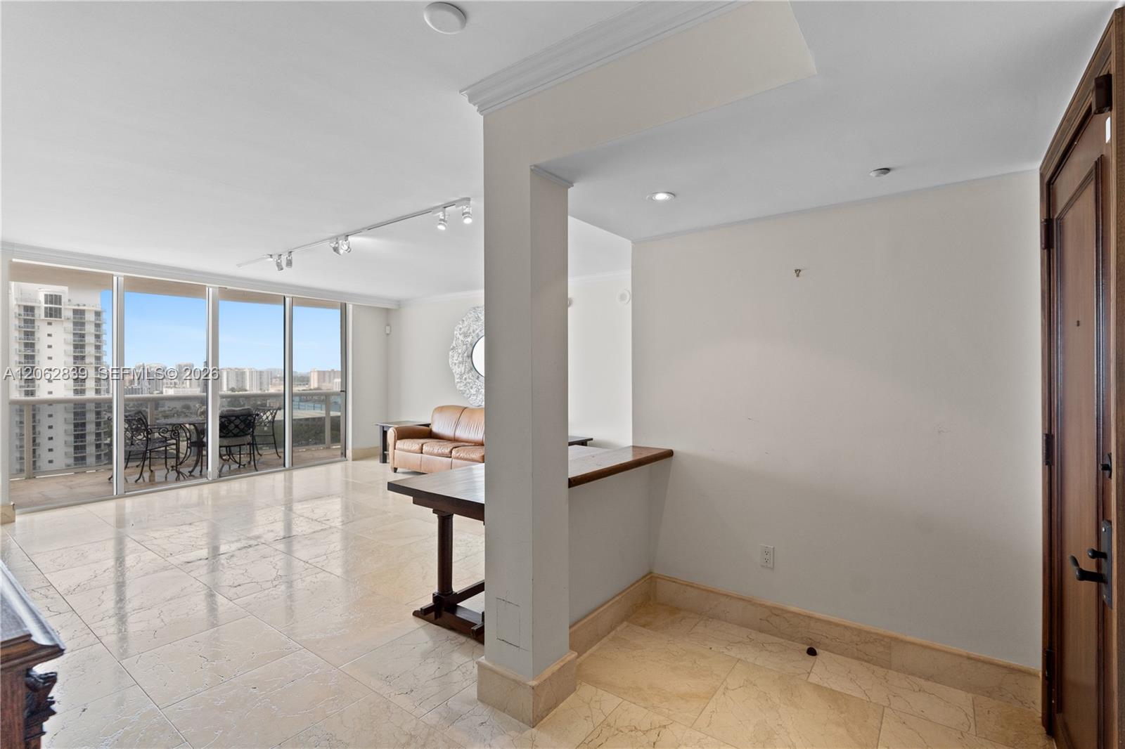 18911 Collins Ave # 2103