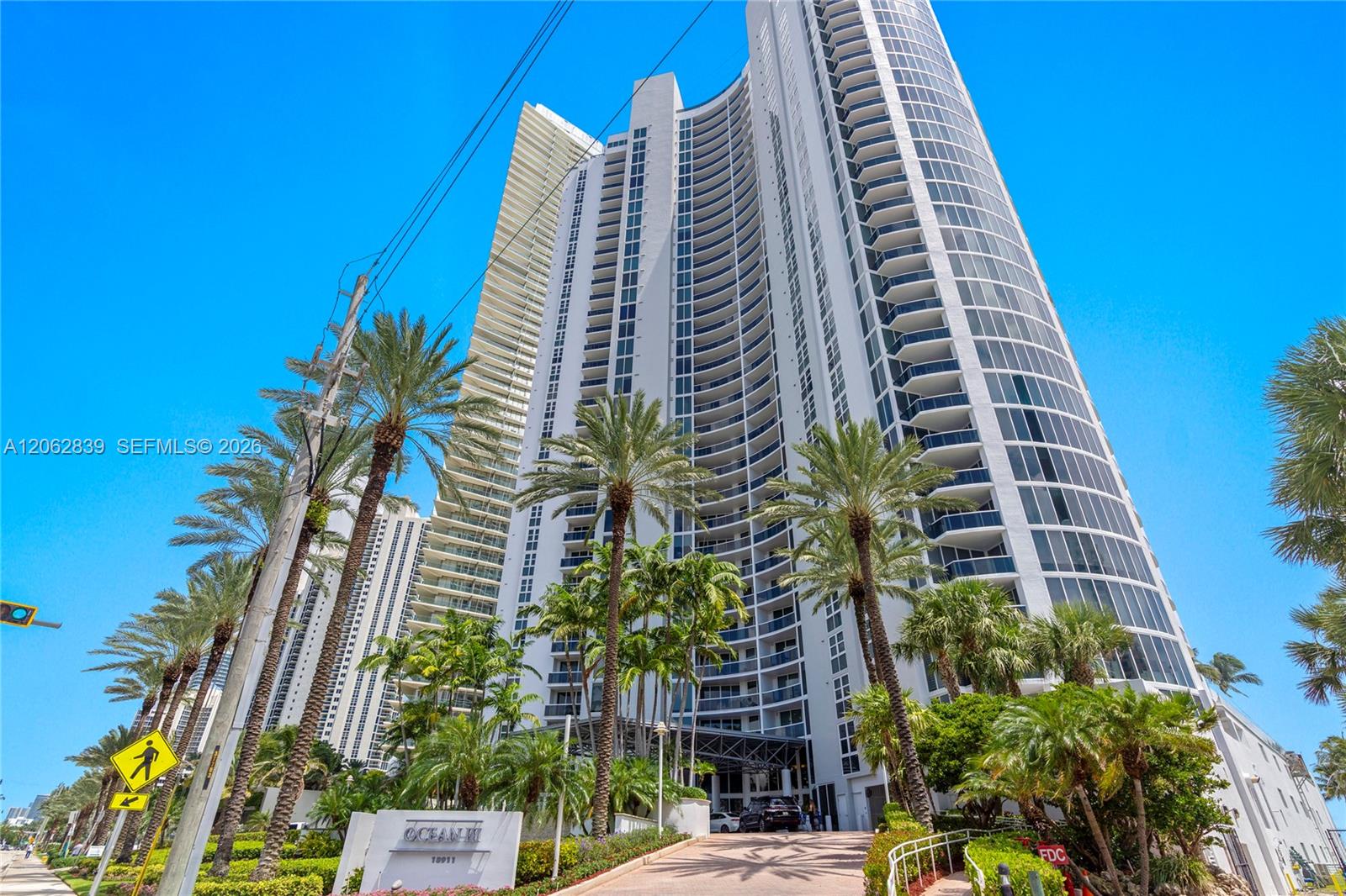 18911 Collins Ave # 2103